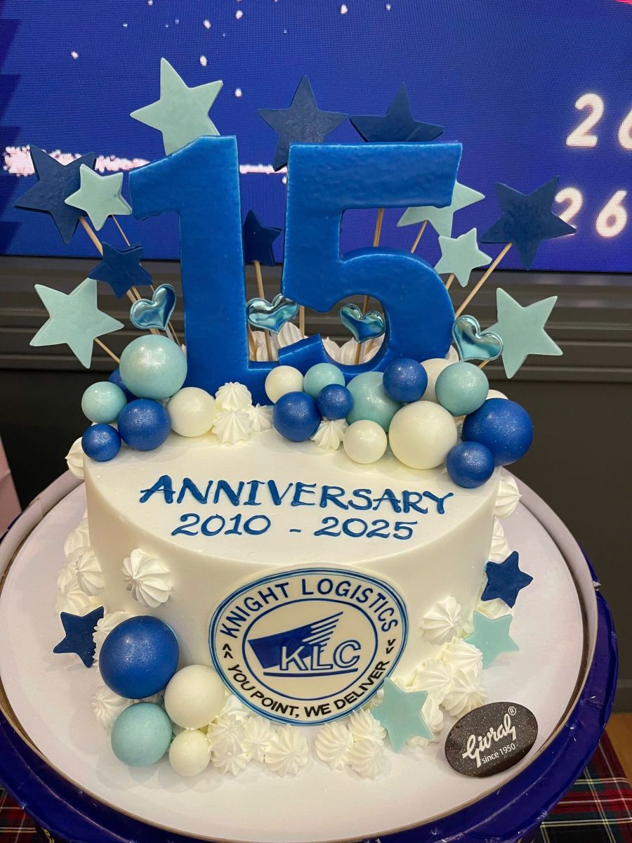 Chúc mừng 15 năm của Knight Logistics