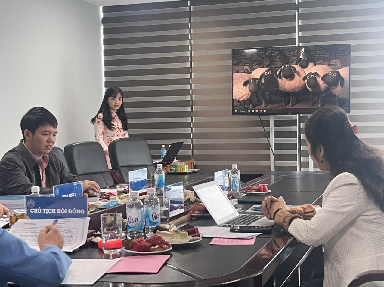 Bảo vệ luận văn Knight Logistics