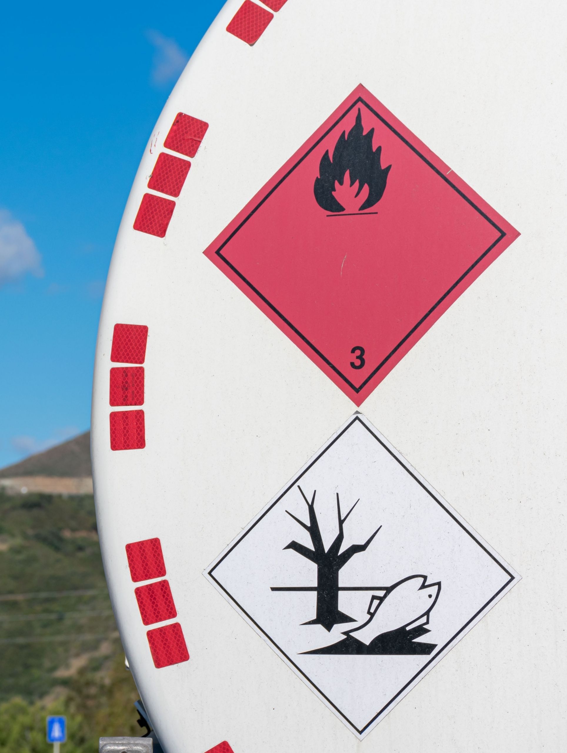 dich vu van chuyen hang nguy hiem knight logistics