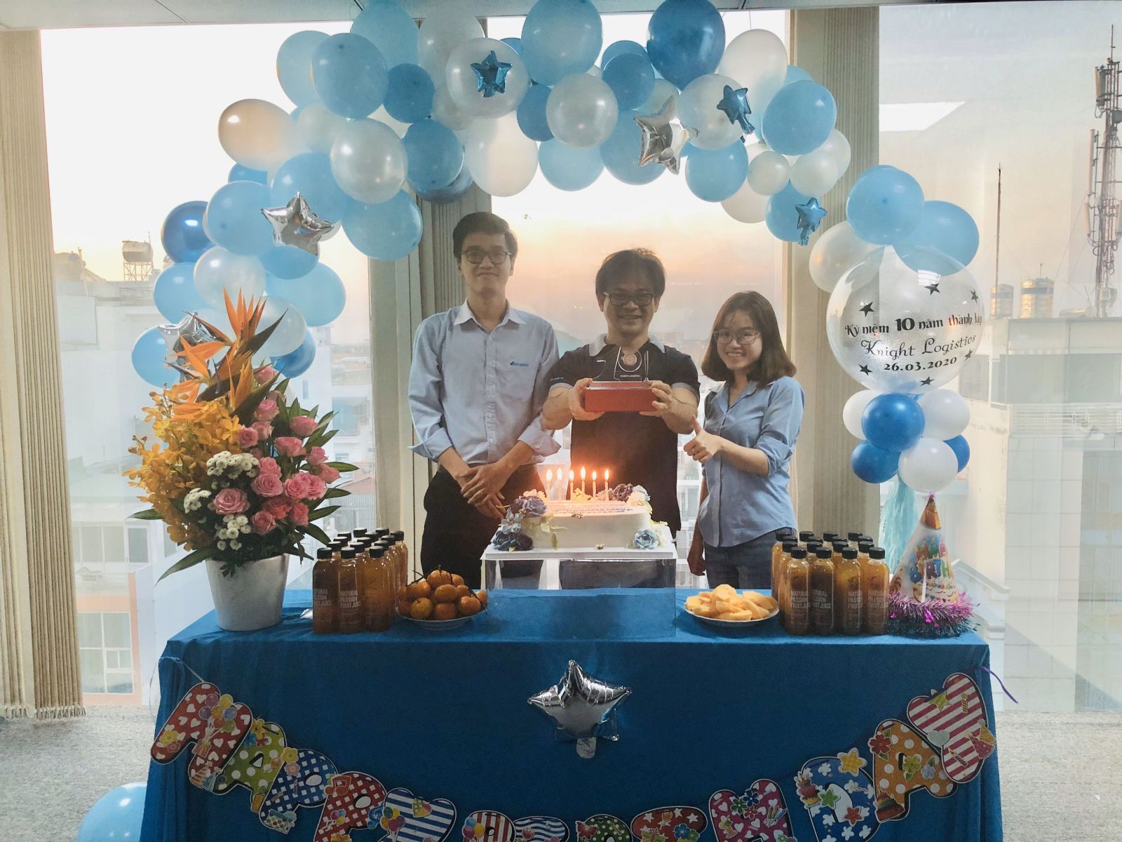 Kỷ niệm 10 năm thành lập Knight Logistics