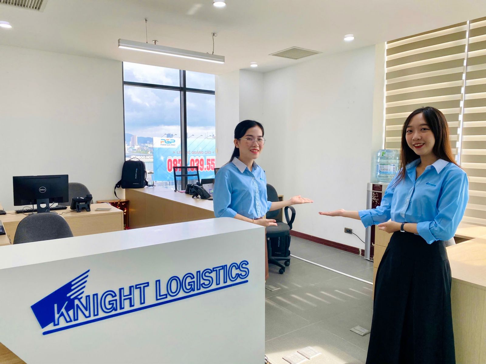 Nhân viên Knight Logistics chi nhánh Đà Nẵng