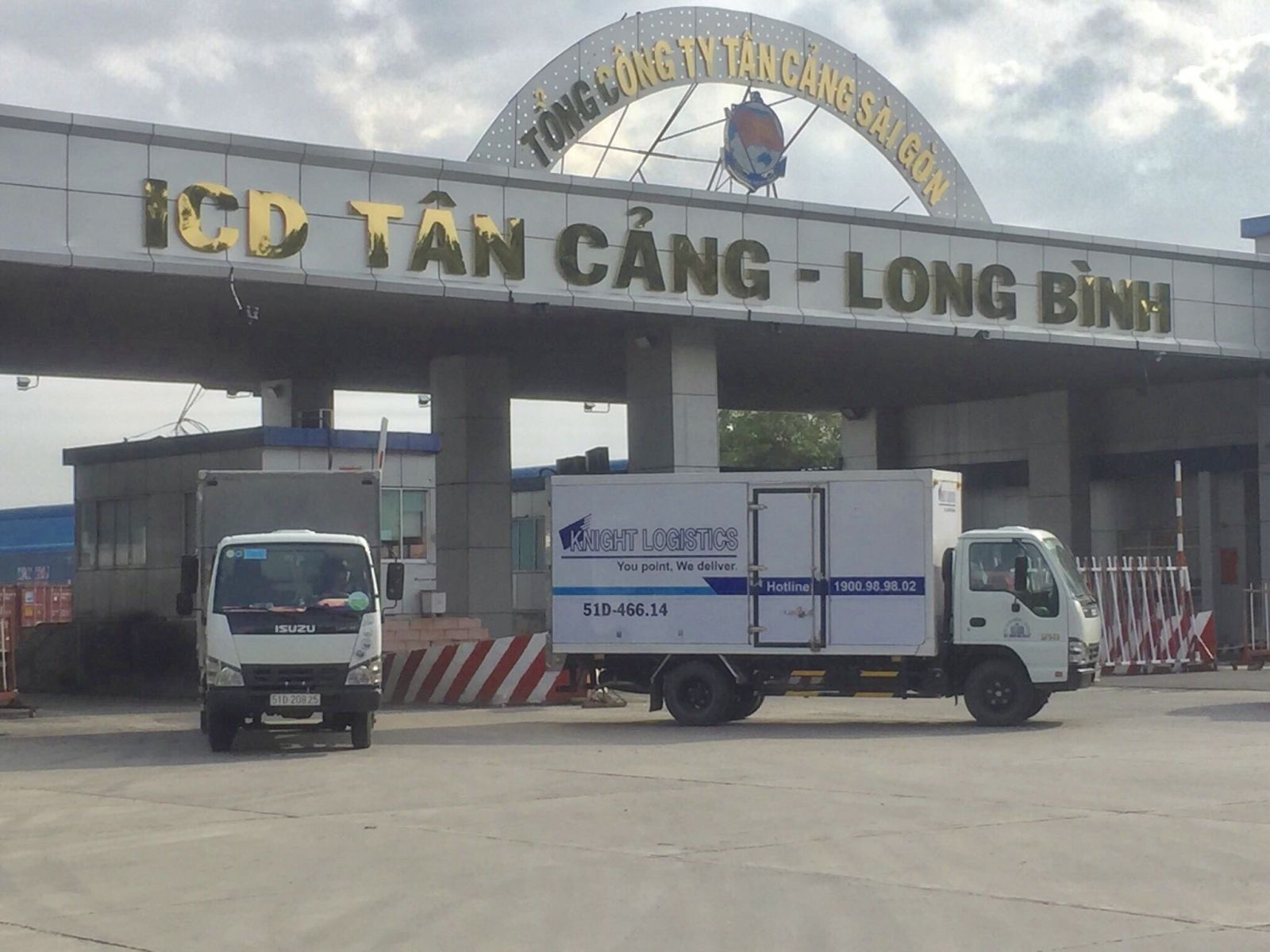 van_chuyen_duong_bo_knight_logistics